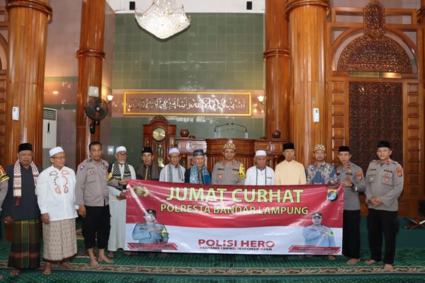 Jumat Curhat di Al-Furqon, Kombes Abdul Waras Ajak Warga Bandar Lampung Jaga Kondusifitas Pemilu 2024