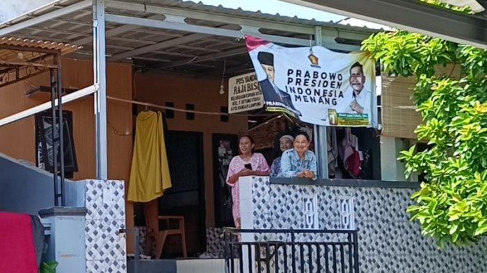 Polsek Teluk Betung Utara Selidiki Peluru Nyasar Jebol Atap hingga Plafon Rumah Yang Ada Banner Prabowo