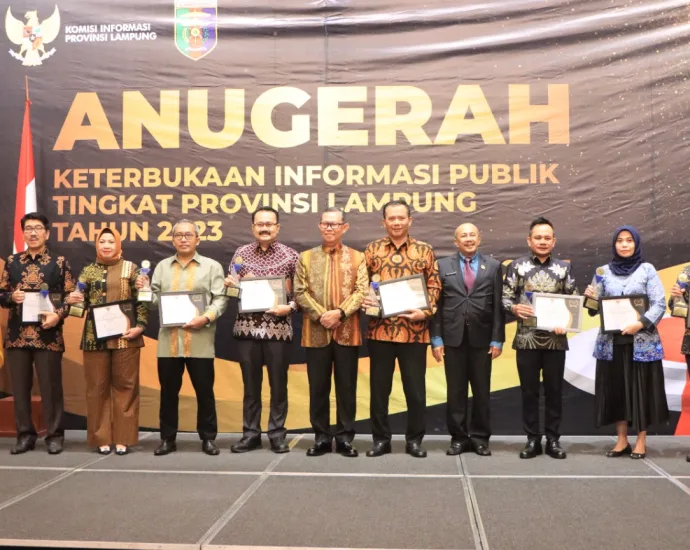 Pemprov Lampung Berkomitmen Tingkatkan Pelayanan Informasi Melalui Keterbukaan Informasi Publik