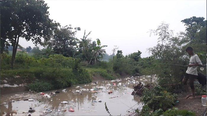 Lapor Pak Wahdi, Kota Metro Gagal Atasi Sampah Saluran Irigasi Penuh Kotoran Dan Limbah