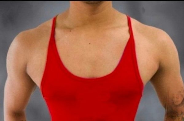 Oknum Hakim Pamer Tongkat Ajaib dan Asistesnya Saling Lapor?