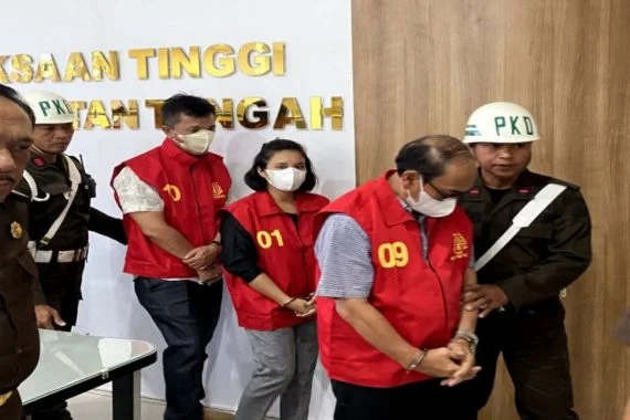 Kejati Kalimantan Tengah Tahan Dua Kepala Dinas Kesehatan Yang Korupsi Dana BOK