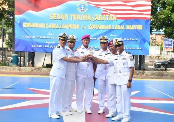 Brijen TNI-Marinir Harry Indarto Pimpin Sertijab Danlanal Lampung, Banten dan Asisten