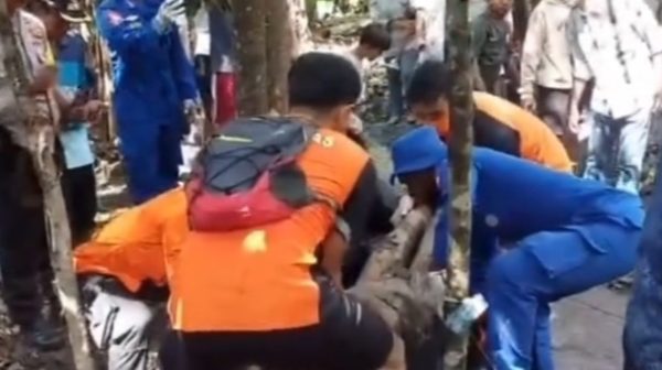 Warga Panjang Geger Ada Mayat Terseret Sisa Banjir Semalam
