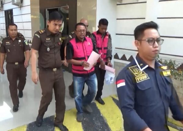 Kades Dan Bendahara Kampung Pakuan Ratu Ditahan, Sekretaris Lasidi Ngilang?