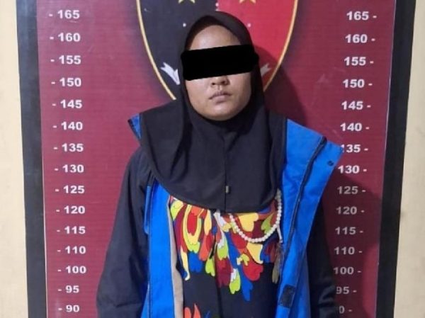 Kesal Kerap Berjudi, Nganggur Kasar dan Narkoba Istri Guyur Bensin dan Bakar Suaminya Yang Lagi Nyelot