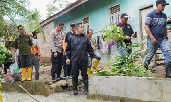 Gandeng BBWS-MS Dendi Janjikan Bangun Tanggul Atasi Banjir Wates-Padang Cermin