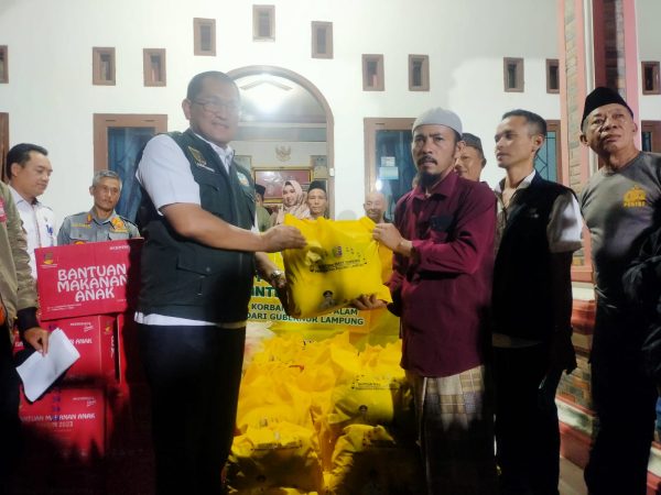 Pemprov Lampung Beri Bantuan Satgas Penanggulangan Konflik Satwa Liar dan Korban Konflik Harimau