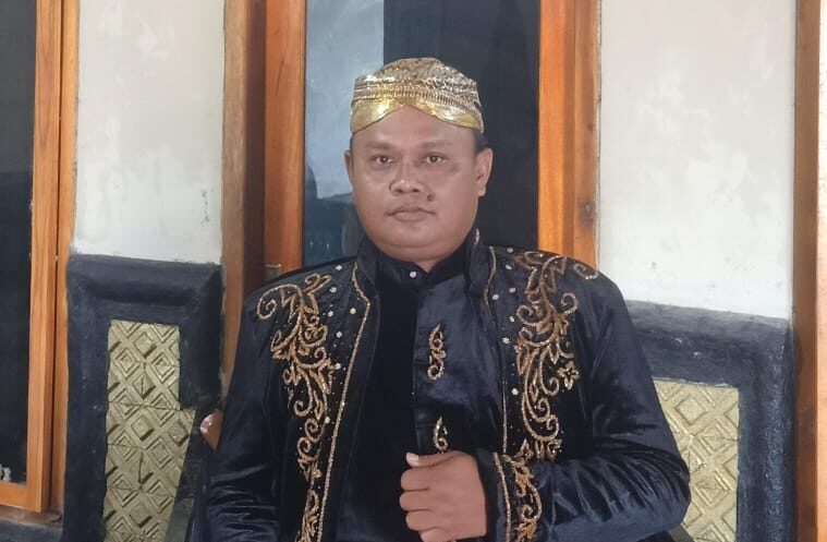 Saleh Mukadam Dapat Dukungan dari Tokoh Adat Maju Pilkada LamtengĀ