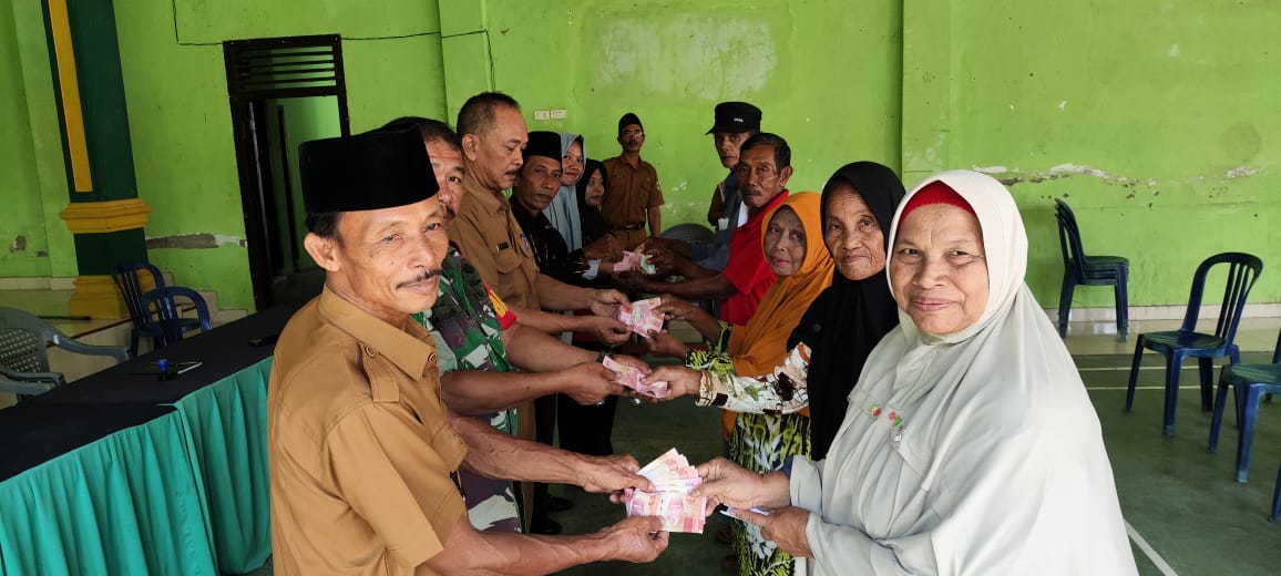 Pemerintah Pekon Karang Anyar Menyalurkan BLT. DD Tahap I Tahun  2024