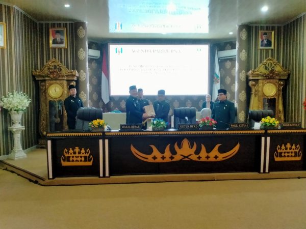 DPRD Way Kanan Paripurna Penyampaian LKPJ Kepala Daerah 2023