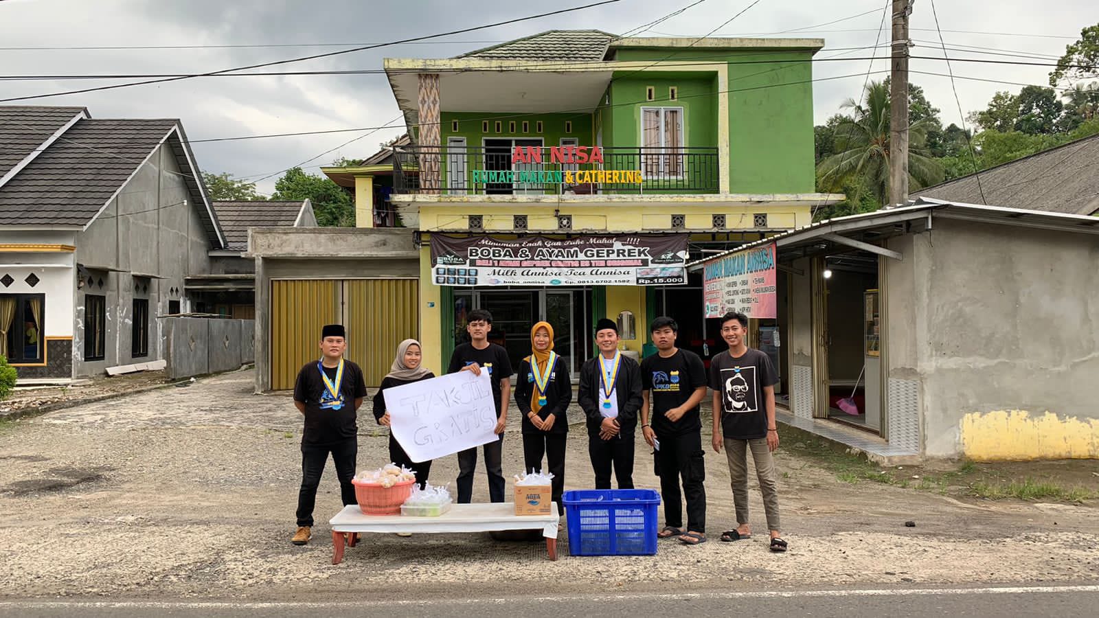 Meraih Berkah Dalam Indahnya Berbagi Bersama PC PMII Tanggamus 