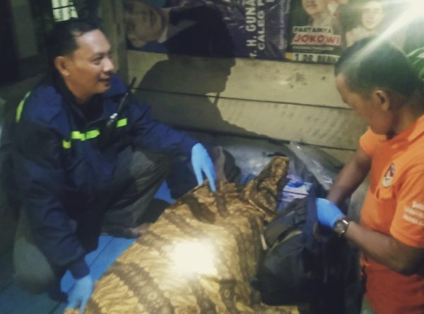 Sopir Ojol Tewas Bersandar di Gardu Pahoman