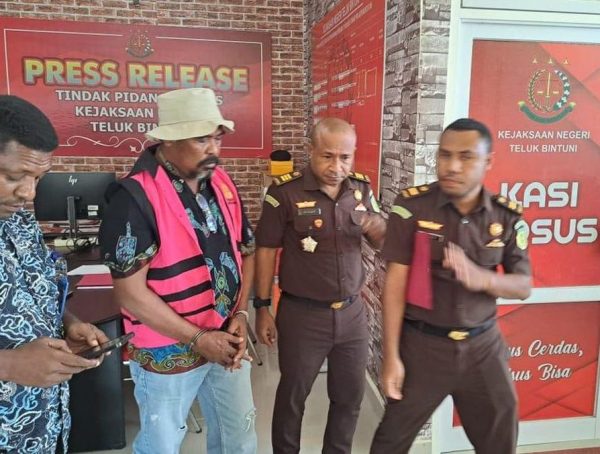 Jaksa Tahan Oknum Polisi Nyambi Kontraktor, Jadi TersangkaĀ Korupsi Pengadaan Mobil Damkar Rp1,2 Miliar