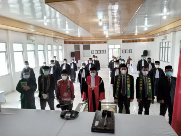 Pengadilan Tinggi Angkat Sumpah 17 Advokad APSI