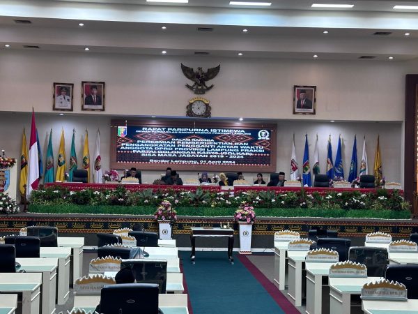 Dani Mulyawati Resmi Anggota DPRD Lampung Gantikan I Gede Jelantik