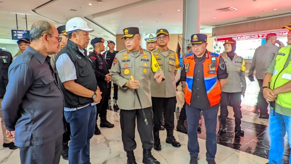 Polda Lampung Terapkan “Delaying System” untuk Atasi Macet di Pelabuhan Bakauheni