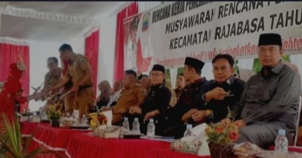 Sejumlah Anggota DPRD Lamsel Hadiri Musrenbangcam Rajabasa