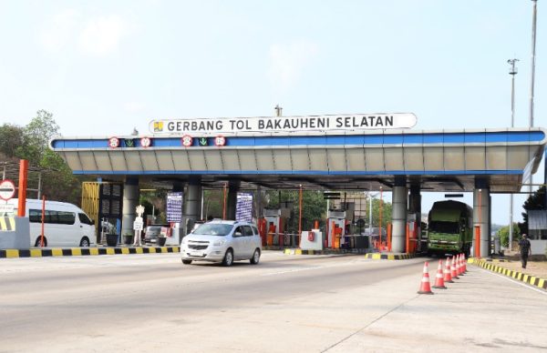 Selama Arus Mudik dan Balik Lebaran 2024, 1.053.527 Kendaraan Melintas di Ruas Tol Bakauheni-Terbanggi Besar