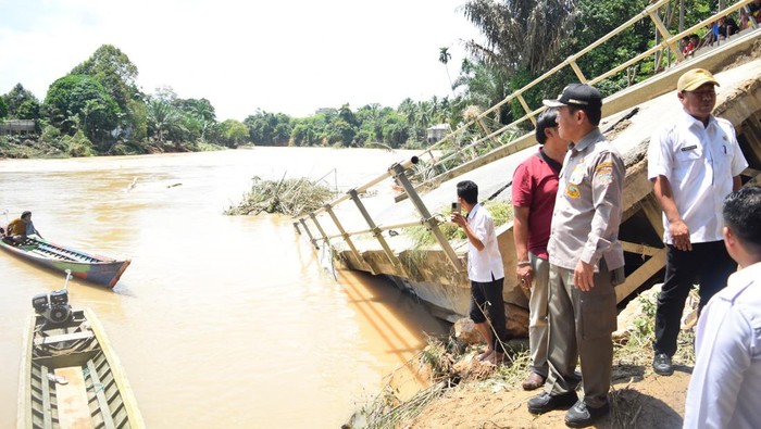 Banjir Bandang Musi Rawas Utara Dua Tewas Lima Kecamatan Terendam 10 Jembatan Putus