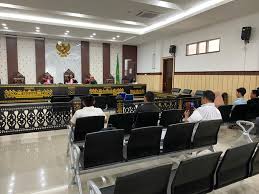 Rusak Kertas Suara Ketua KPPS 10 Kubu Batu Safruddin Divonis Satu Tahun Penjara