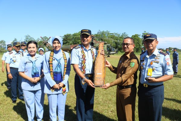 Kasau Marsekal TNI M Tonny Harjono Kunker ke Lanud HAD Bengkayang, Ini Pesannya