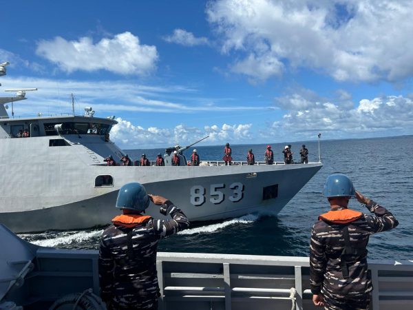 Dua Unsur Kapal Perang Jajaran Koarmada III Latihan Bersama di Perairan Papua