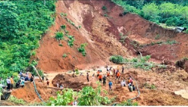 Longsor Kebun Lahan Register di Tanggamus 19 Desa Terdampak Tiga Warga Tewas Satu Masih Hilang