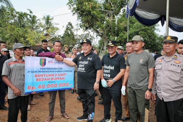 Arinal Peletakkan Batu Pertama Program Bedah Rumah di Lampung Utara