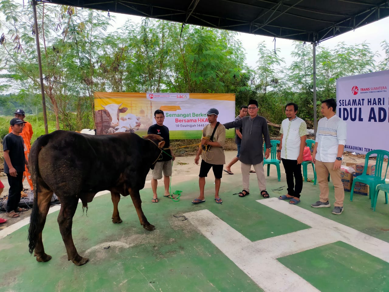 Semangat Qurban PT HKA Sebar 12 Sapi dan 27 Kambing Kurban di Seluruh Ruas Operasi Tol dan Unit Produksi