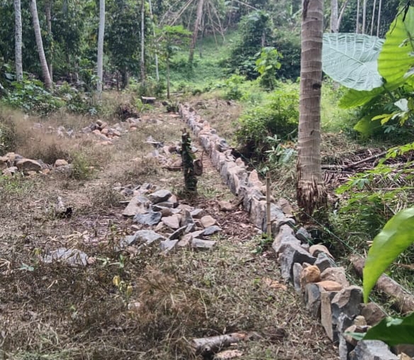 Tanpa Izin, Kakon Pardasuka Pakai Lahan Warga untuk Bangun Jalan