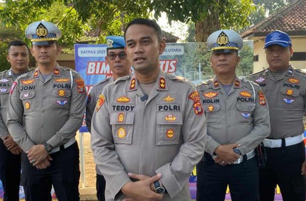 Polres Lampung Utara Tangkap Polisi Gadungan Peras Kacab Indah Kargo Kotabumi