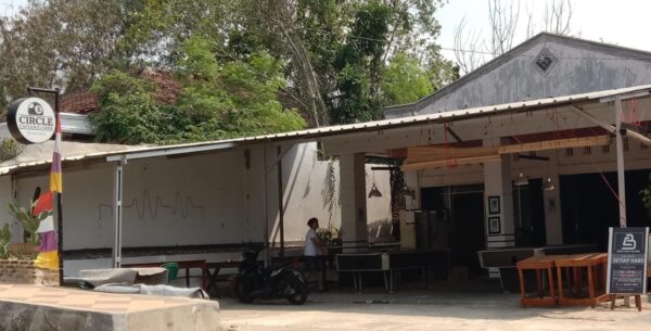 Pihak Cafe Circle Kotabumi Diduga Keroyok Pengunjung
