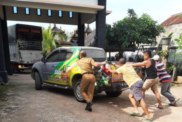 Nyatakan Dukungan kepada Mardiana, Pilkada Lamteng Semakin Memanas, Kendaraan Operasional FKWT Ditarik Oleh DKPTH Lamteng