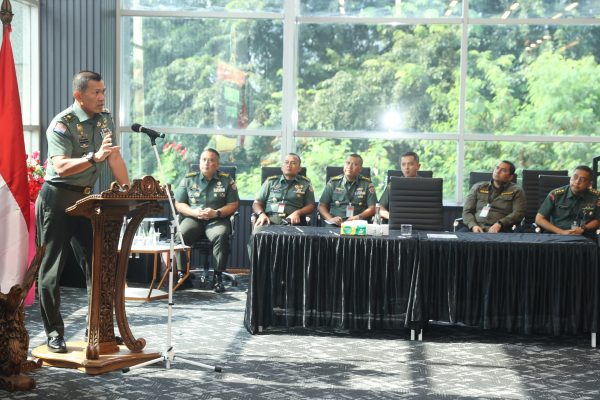 Kadispenad: Penerangan TNI AD di Garis Depan Era Digital