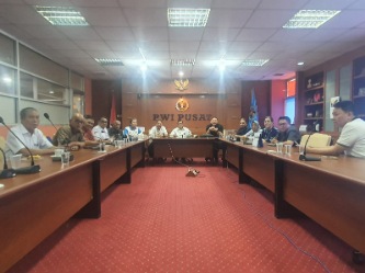 PWI Pusat Bentuk Satgas Anti Kekerasan Wartawan, Investigasi dan Donasi Wartawan Korban di Karo