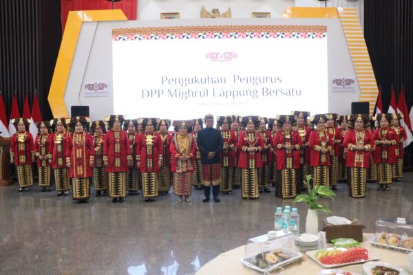 Pj. Gubernur Lampung Kukuhkan Dewan Pengurus Pusat Mighrul Lappung Bersatu Periode 2024-2029