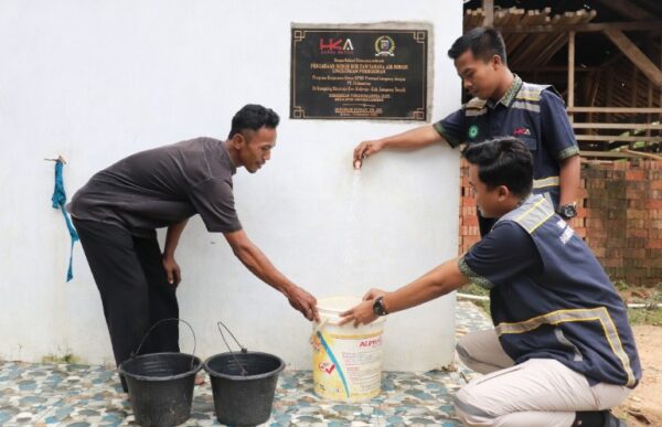 Bantuan Sumur Bor HKA Atasi Kesulitan Akses Air Bersih di Kampung Sinar Rejo