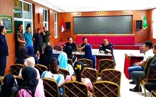 Puluhan Emak-Emak Korban Kredit Fiktif di Bank BRI Ngadu Ke Kejari Bandar Lampung, Ini Kata BRI