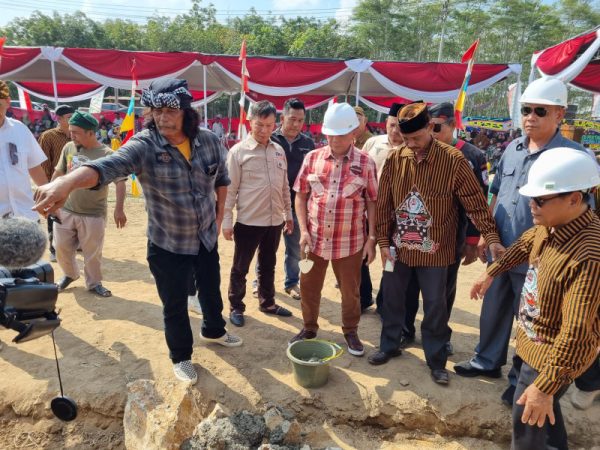 Hi Faisol Djausal Dan Darussalam Hadiri Peletakan Batu Pertama Pembangunan Kantor Pujakesuma