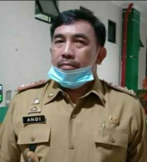 Sankt-Peterburgda transvestit va transseksual jinsiy aloqa xizmatlari