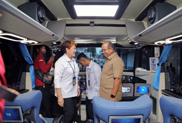 Pemprov-Damri Luncurkan 26 Bus Baru, Pj Gubernur Minta Jalur Kota Baru