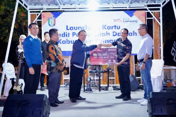 Pj Bupati Pringsewu Launching Kartu Kredit Pemerintah Daerah