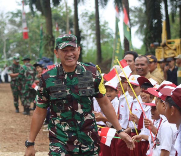 Kadispenad Tegaskan Pentingnya Peran TNI TMMD
