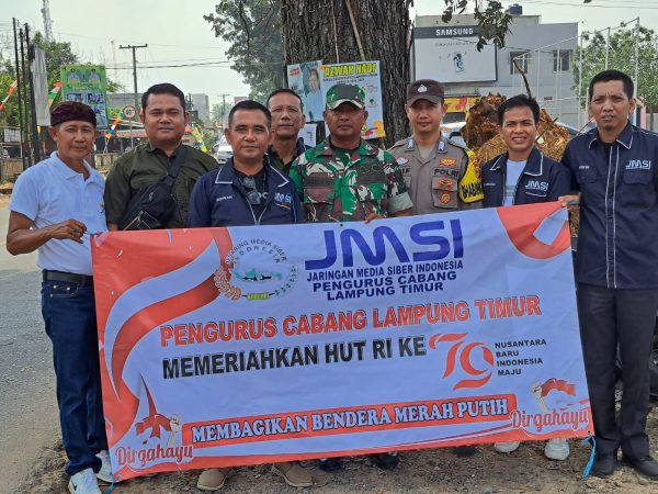 Kolaborasi JMSI dan TNI Polri Berbagi Bendera Merah Putih Menyemarakan HUT RI ke-79