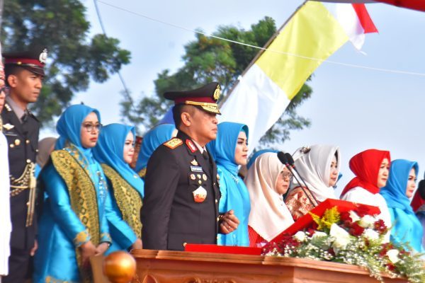 Kapolda Lampung Jadi Inspektur Upacara Penurunan Bendera HUT RI ke-79 di Kota Baru
