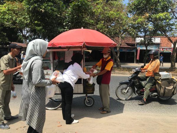 JMSI Lampung Kembali Berbagi Nasi Kotak