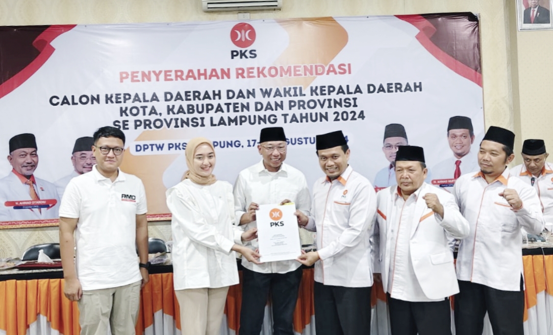 Setelah Demokrat dan PKB, PKS Juga Resmi Usung RMD-Jihan, Golkar PDIP Dan PAN masih Malu Malu?