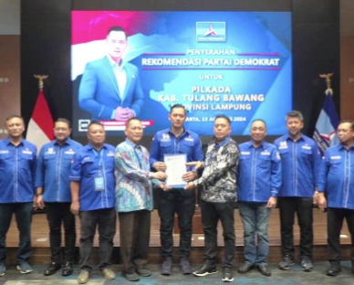 Qodratul Ikhwan-Hankam Hasan Terima Rekom Dari AHY Untuk Pilkada Tulang Bawang