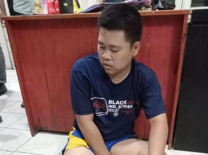 Mahasiswi Open BO Tewas Digorok Kurir Paket Langganannya Yang Kesal Tidak Diservis?